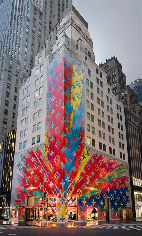 louis vuitton new york saks fifth ave|louis vuitton store nyc.